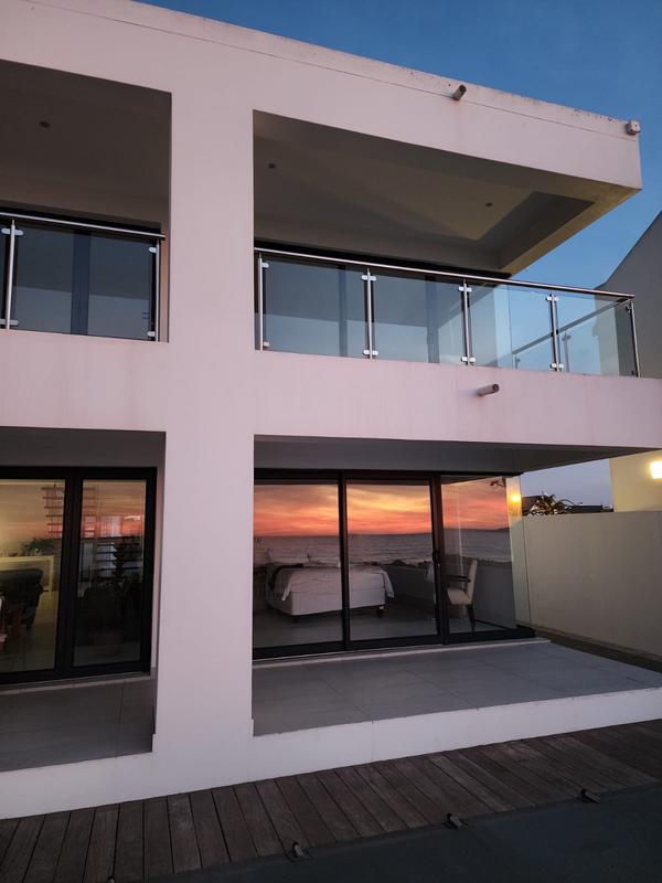 6 Bedroom Property for Sale in Golden Mile Western Cape